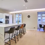 Modern Two Bedroom In Appartamento La Valletta