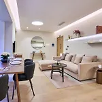Two-bedroom In Historic Apartment