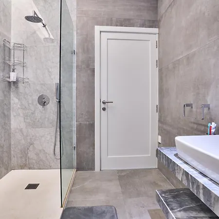 Modern Two Bedroom In *