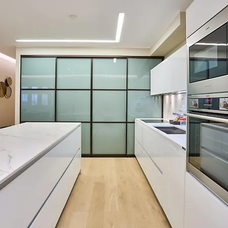 Modern Two Bedroom In * バレッタ