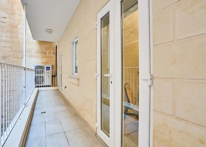 Modern Two Bedroom In * ואלטה