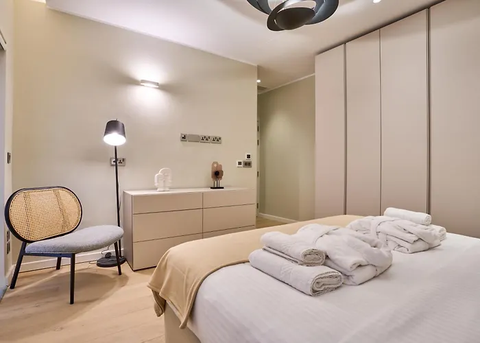 Modern Two Bedroom In ואלטה